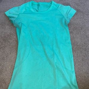 lululemon swiftly tech short sleeve!